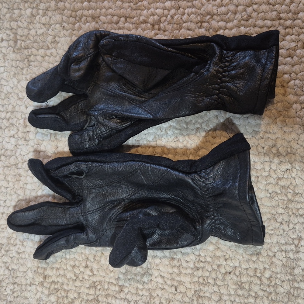 Kids Horse Show Leather Gloves - Picture 3 of 3
